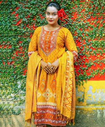 ✨১০০% সুতি আরং কটন থ্রি পিস ✨100% Cotton Three Piece 🧵 Embroidery and Skin Print Work